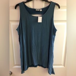 Cato Woman’s Top Size 1X 18/20